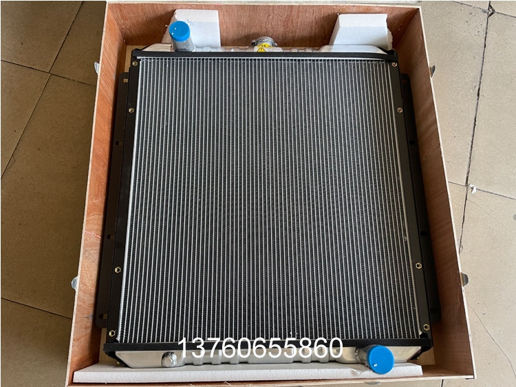 EX120-5挖掘机水箱