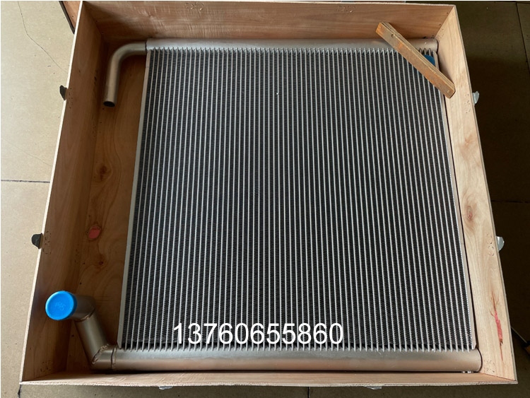 日立EX120-5HG液压油散热器